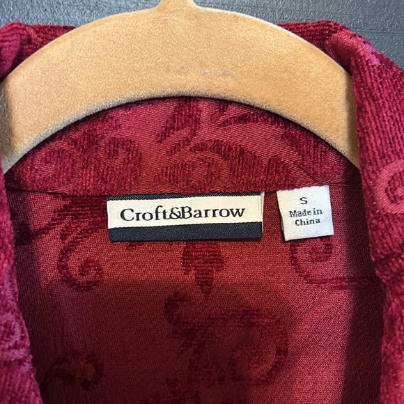 CroftandBarrow jacket. Reddish/maroon color. Swirl design. Size S - Picture 6 of 10